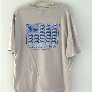 Men’s Tan T-Shirt with Blue Graphic Crabs on back of shirt size XXL